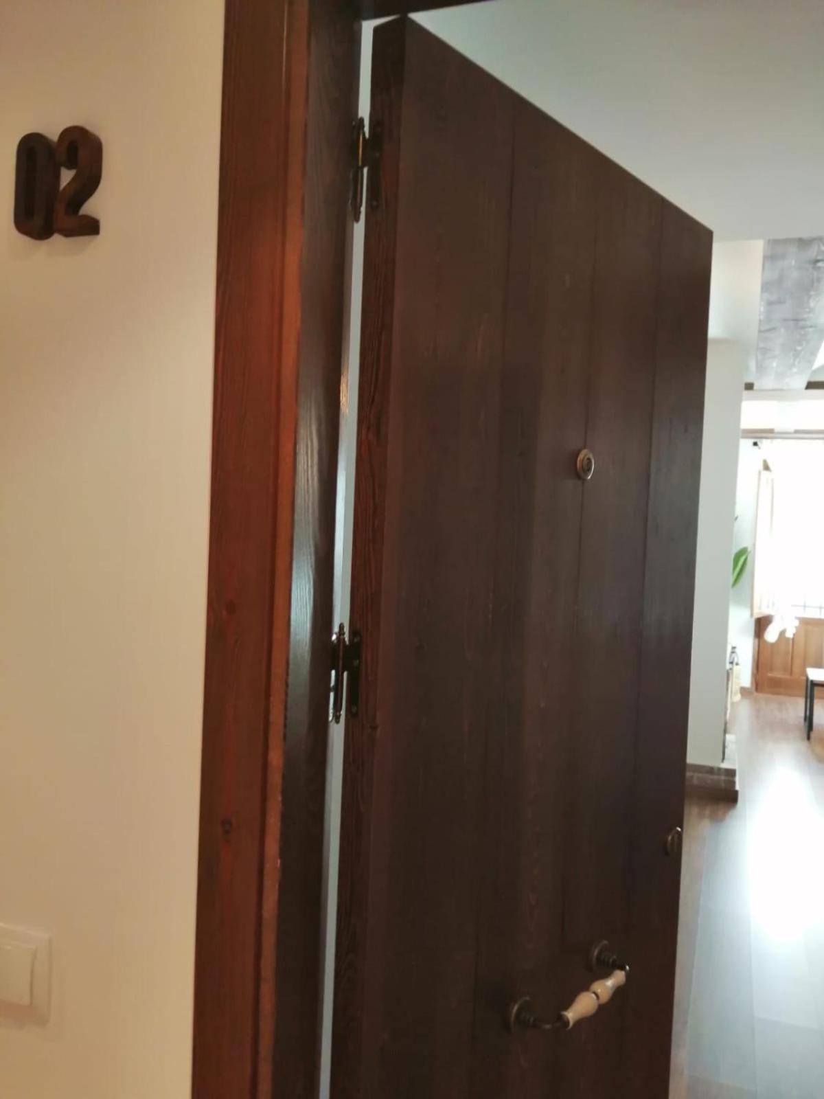 Apartamentos Casa Meme Мора-де-Руб'єлос Екстер'єр фото