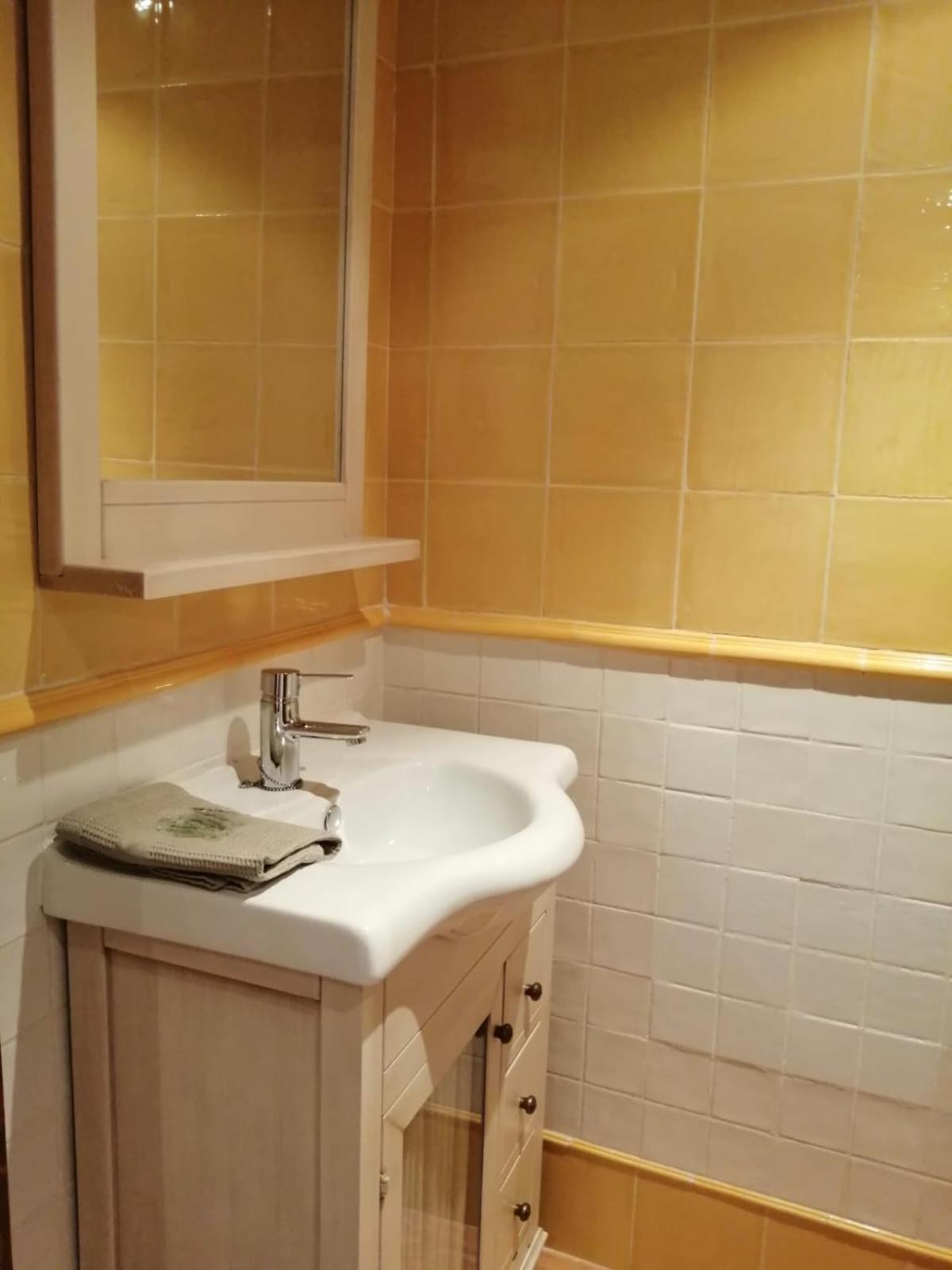 Apartamentos Casa Meme Мора-де-Руб'єлос Екстер'єр фото