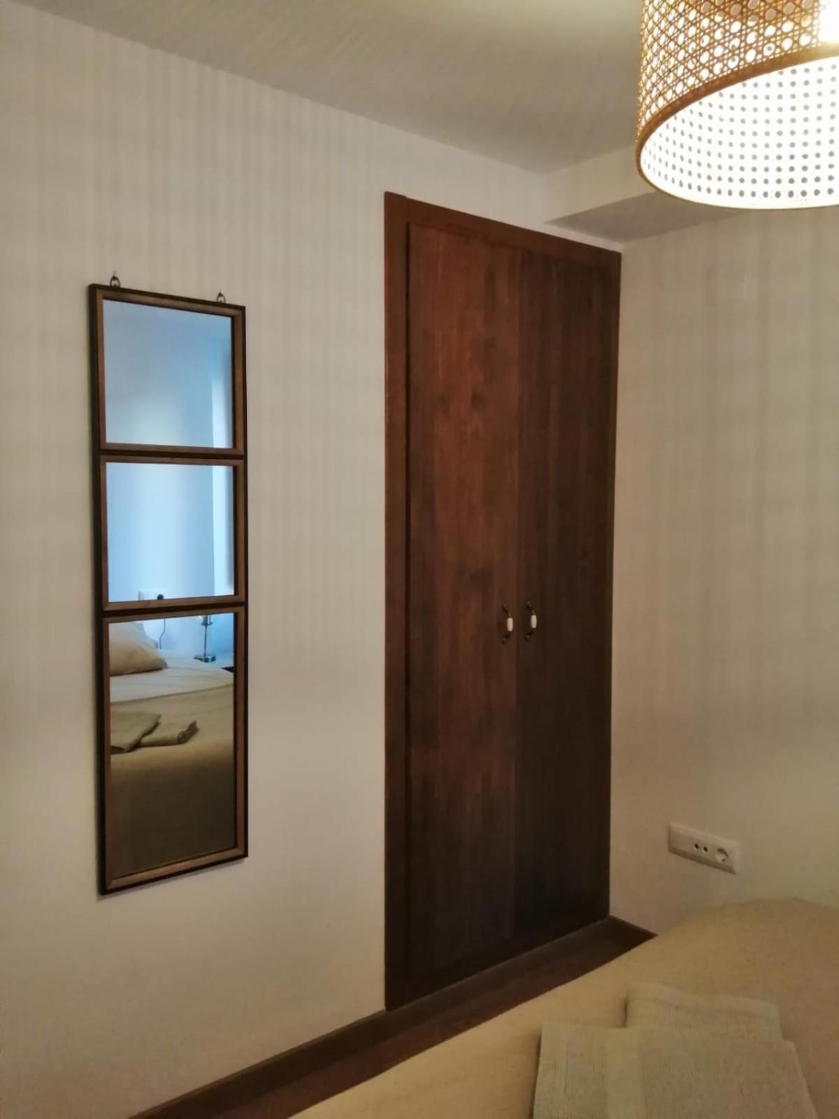 Apartamentos Casa Meme Мора-де-Руб'єлос Екстер'єр фото