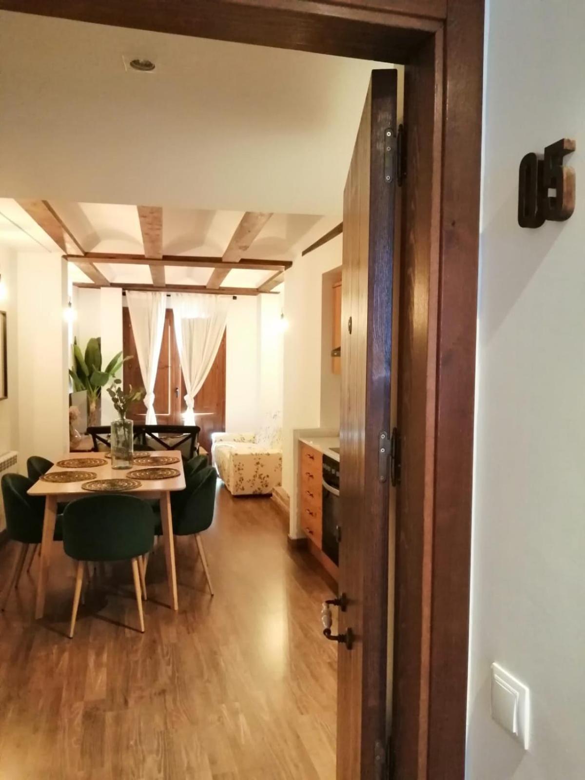Apartamentos Casa Meme Мора-де-Руб'єлос Екстер'єр фото