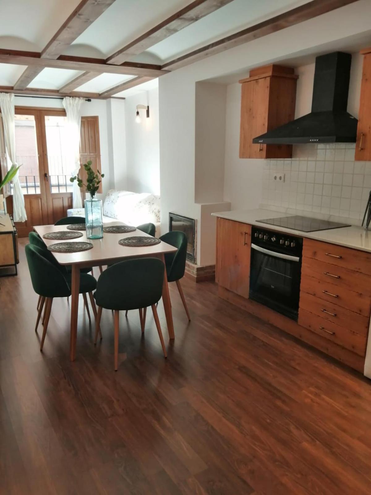 Apartamentos Casa Meme Мора-де-Руб'єлос Екстер'єр фото